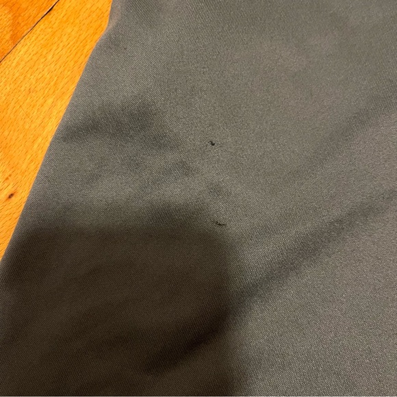 Boys Under Armour shorts - Picture 3 of 5